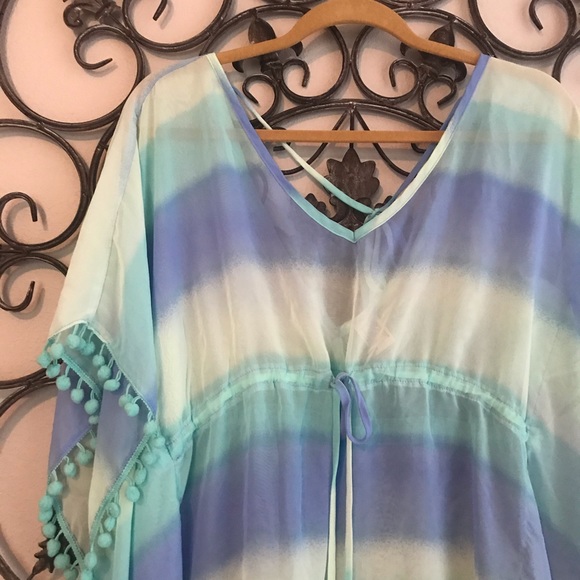 Cover-up - Picture 2 of 2